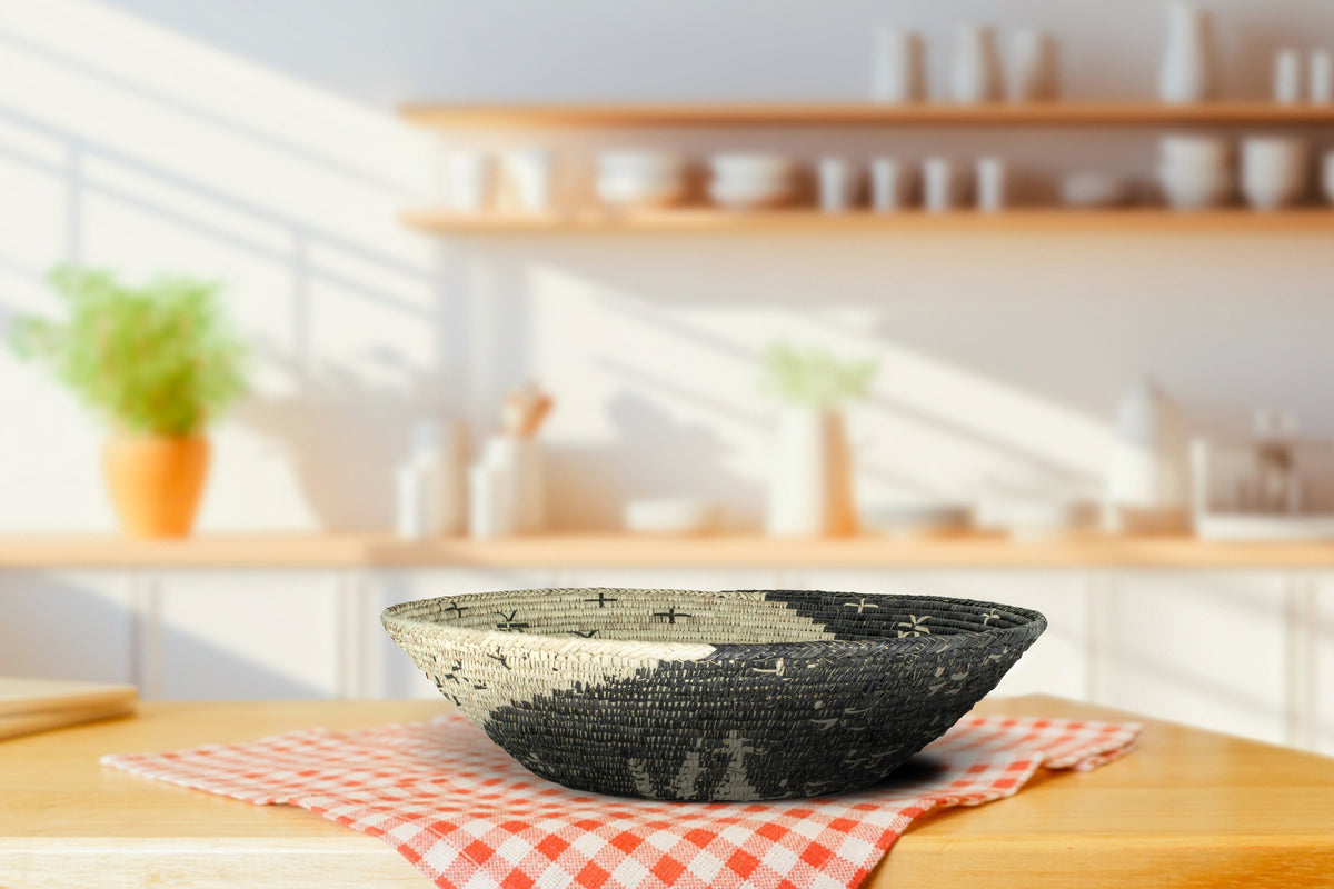 14" Dia Harmony Design Woven Wall Basket