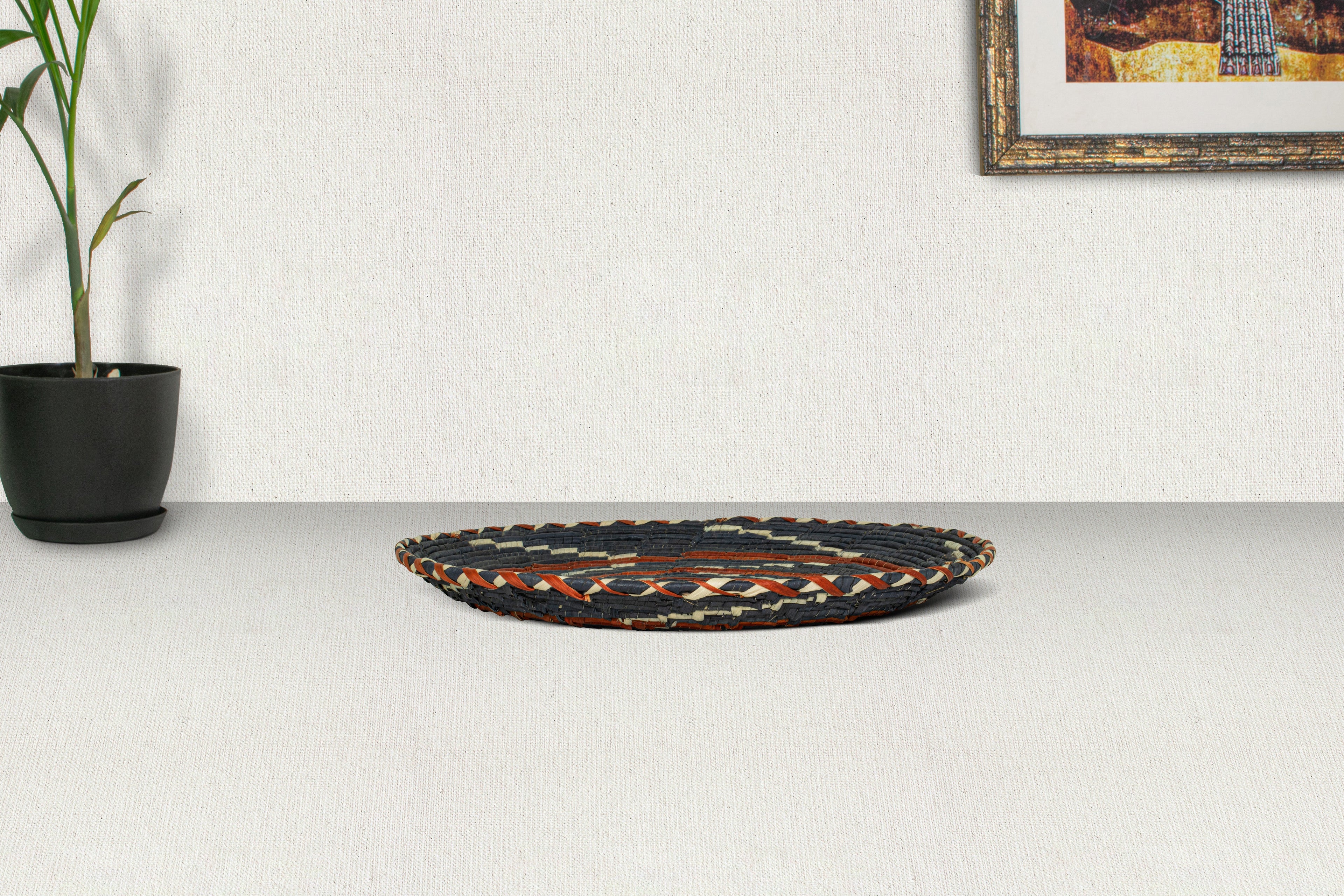 Black Wings Flat Basket 12-Inch PL-308-12 A