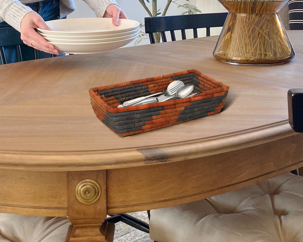 Waves Black Woven Spoon Basket SB-1703-10