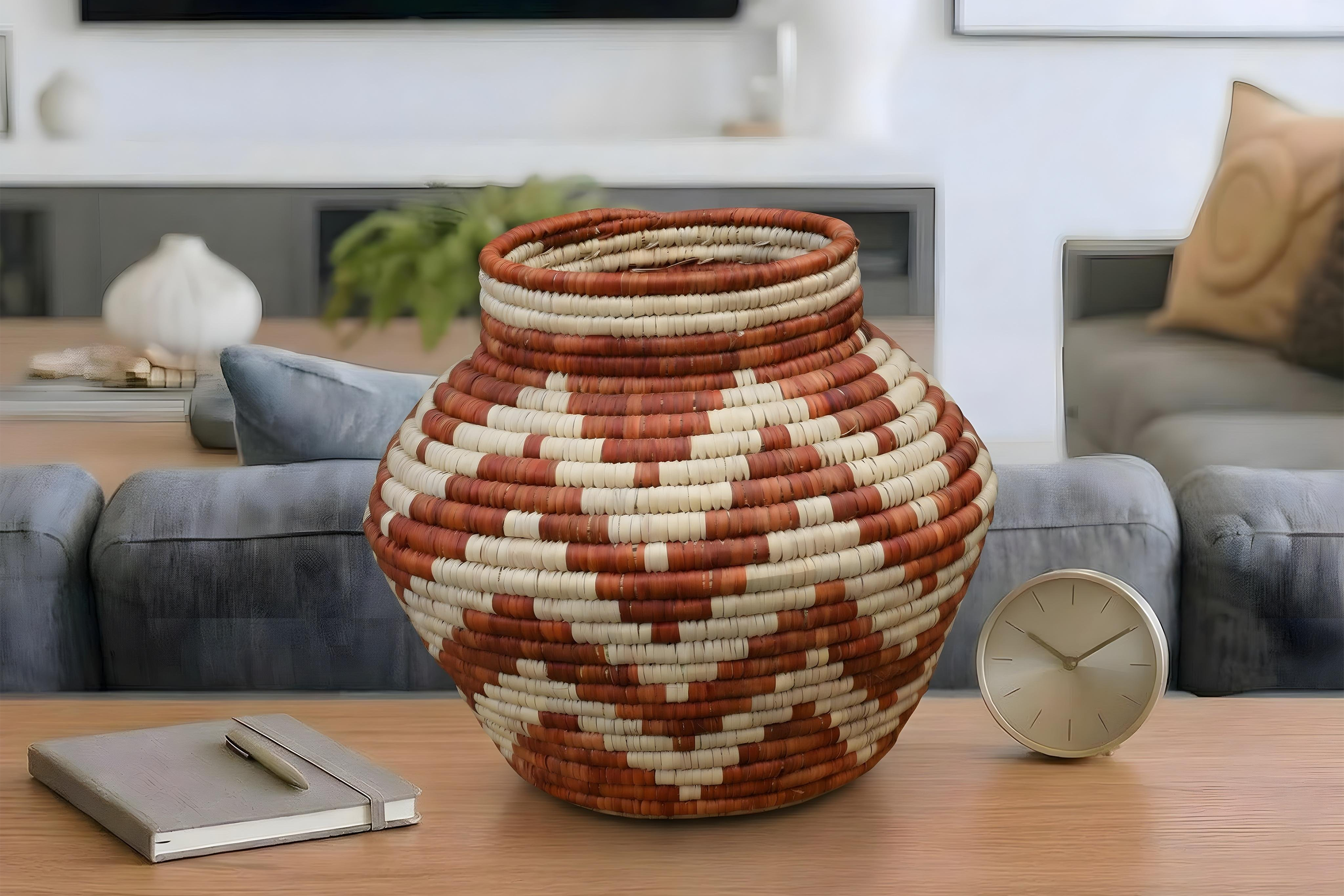 Terracotta Diamond Potter Basket