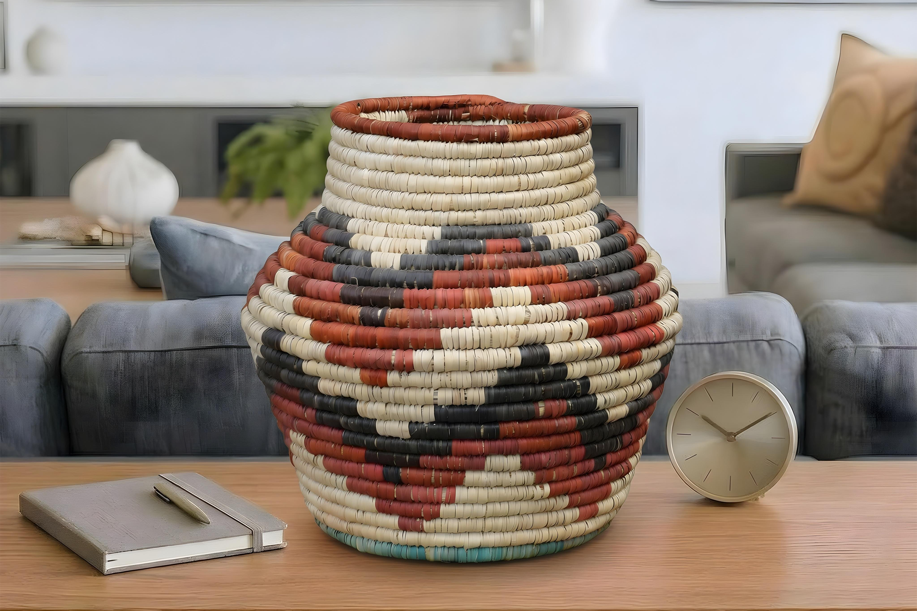 Three Colour Diamond Potter Basket