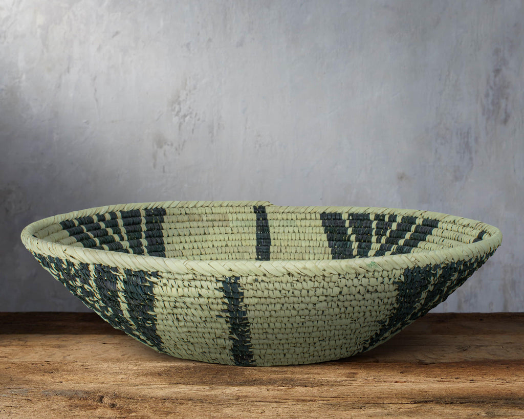 Midnight Bloom Deep Bowl 18-inch DB-729-18