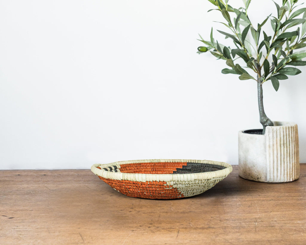 Harlequina Black Bowl Basket 8-inch LBW-430-7